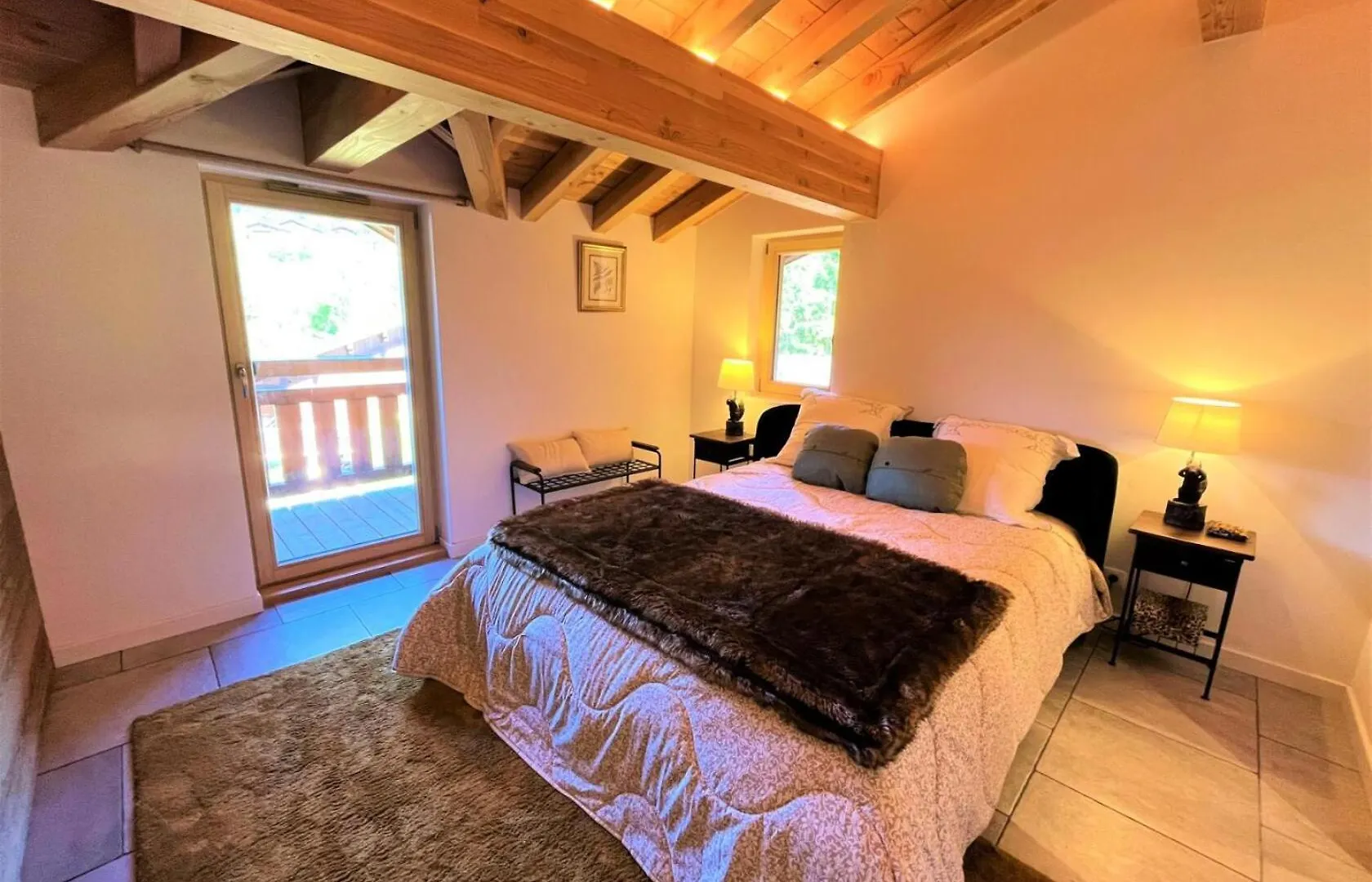 Апартаменты Residence Ambrocella - Appartement De Charme Sous Les Toits Mae-2301 Ле-Гет Франция